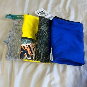 Bundle of 4 boys tanks tops size 7-8
